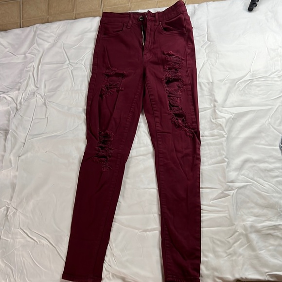 Jeans - Picture 1 of 2